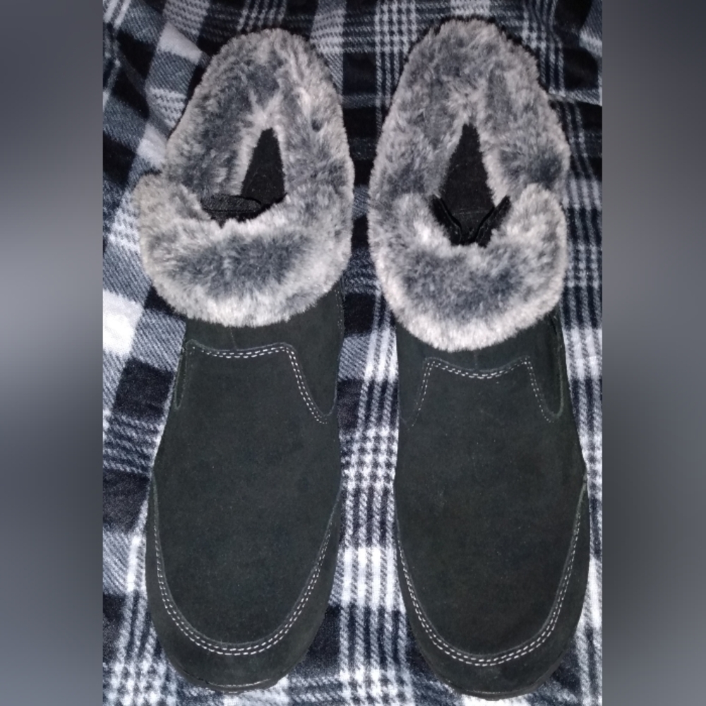 NWOB Women's Khombu Blend Faux Fur Trim Suede Zip Up Ankle Booties Size 10